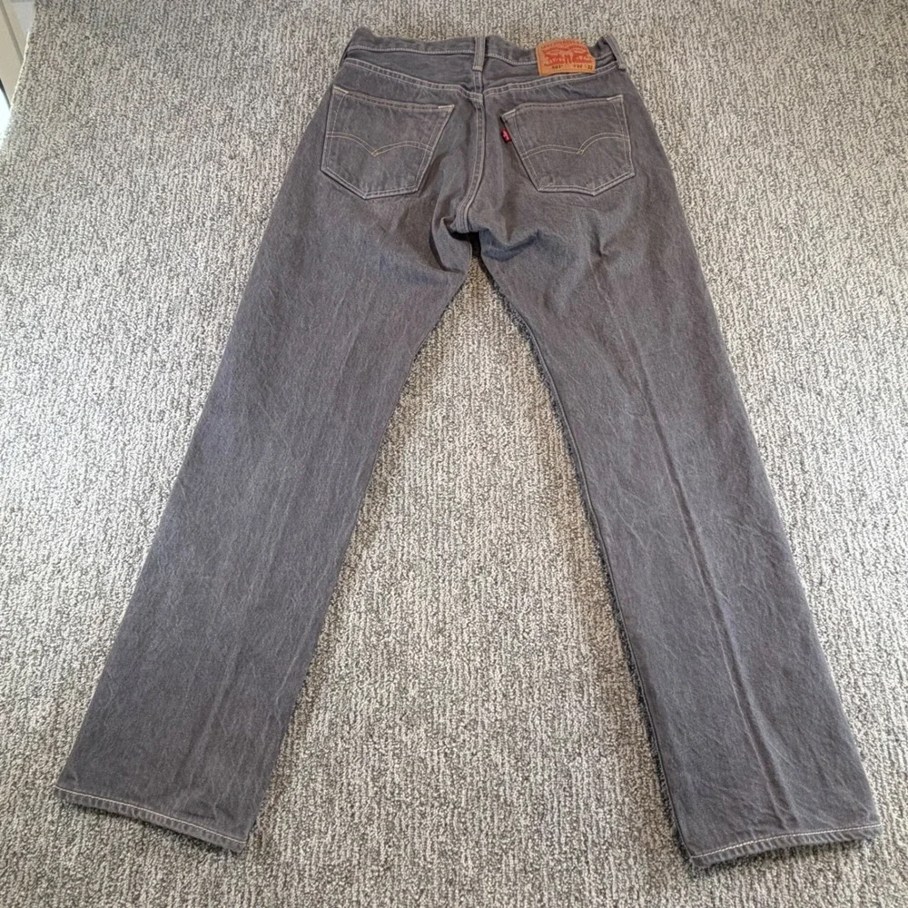 Levis measures 30x30*